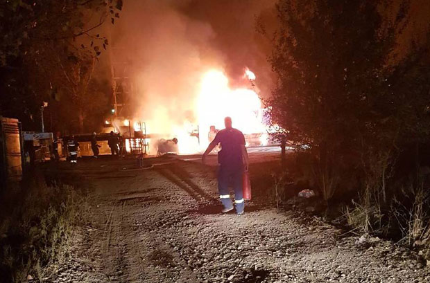 Запалила се нафтна бушотина НИС, повређена три радника! (ФОТО)
